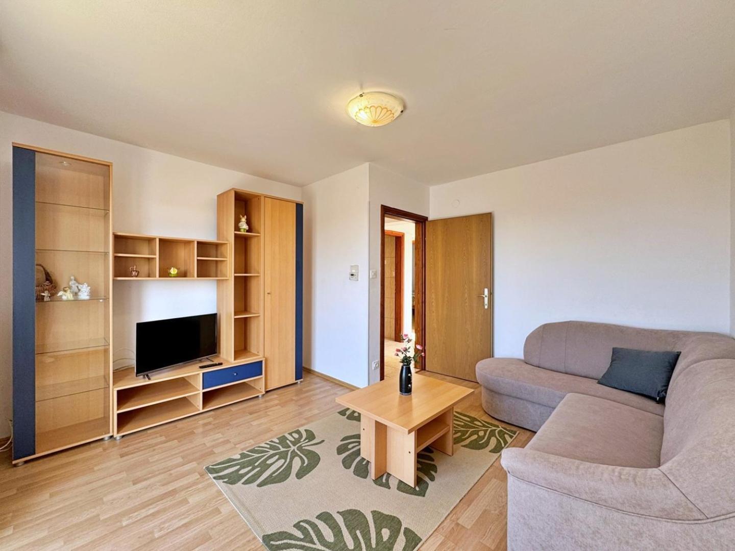 Apartments Pavle Malinska Eksteriør bilde